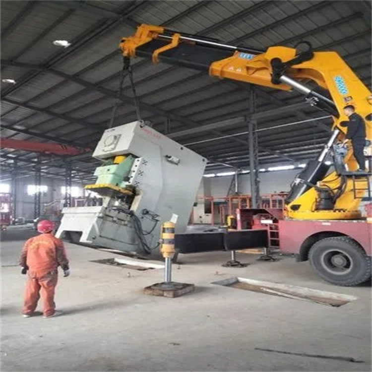 来凤80吨折臂吊车出租附近电话